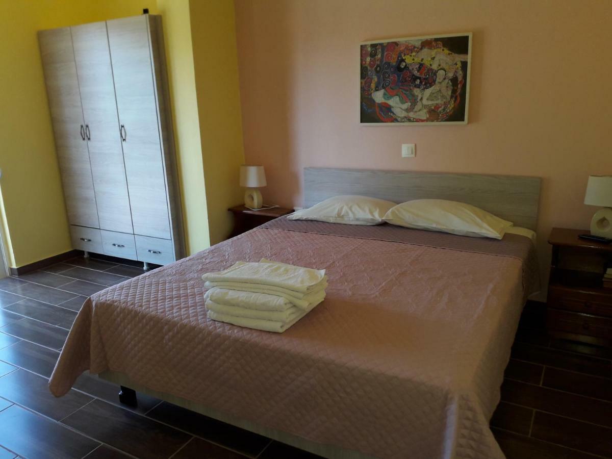 Petasos Apartments 1 Gennadi Luaran gambar
